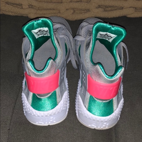 Nike Air Huarache Men's Running Shoes - Picture 2 of 6